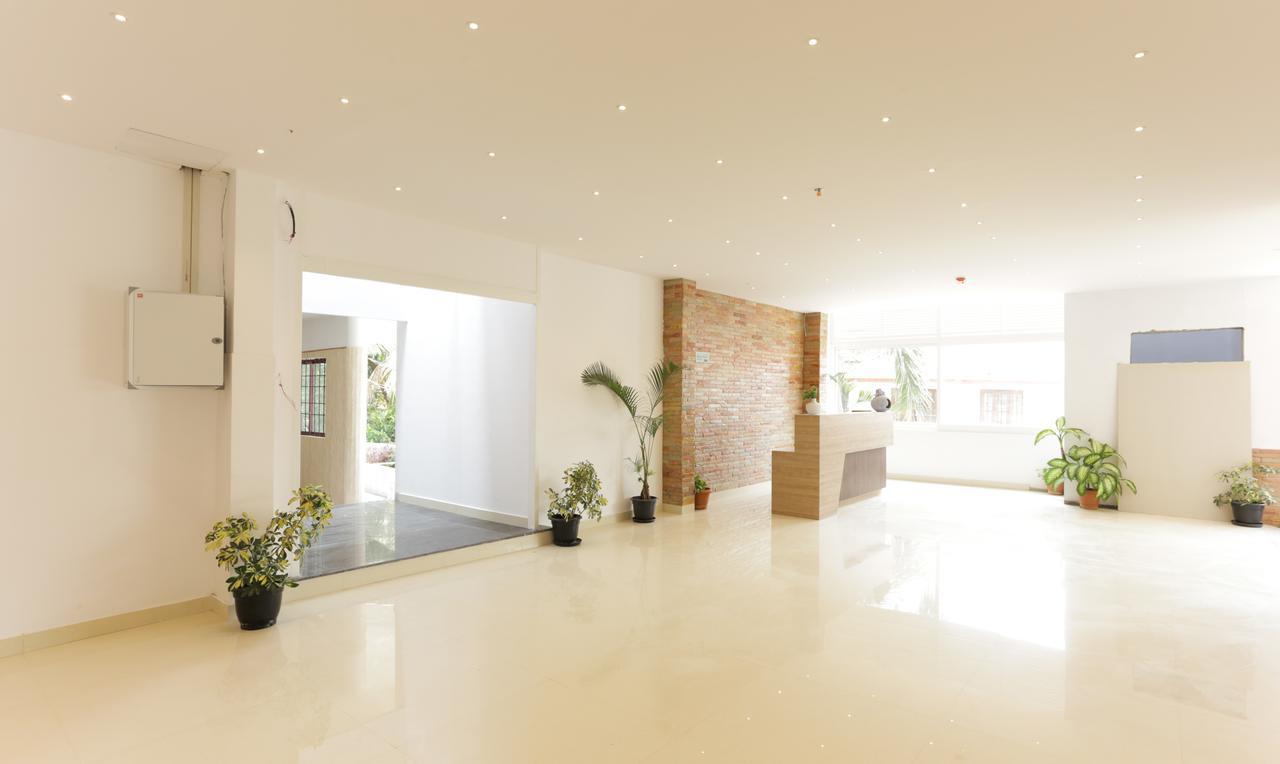 Heaven Gardens Hotel Kochi Exterior photo